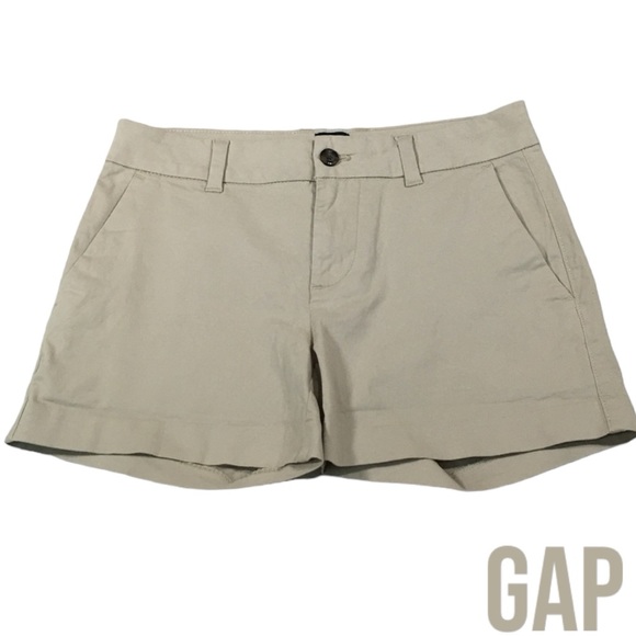 GAP Pants - GAP Relaxed Girlfriend Tan Khaki Stretch Shorts - Women’s 2